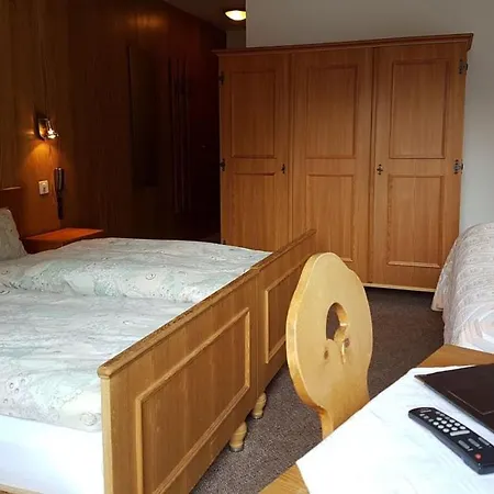 Hotel Krone Saas-Grund