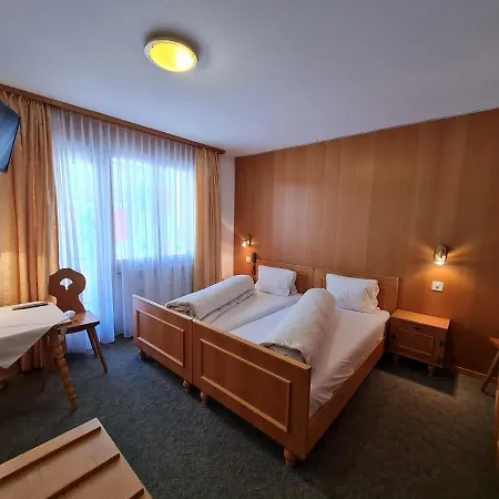 Hotel Restaurant Krone Отель 3*