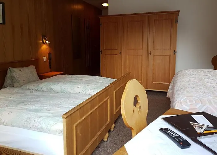 Hotel Restaurant Krone Saas-Grund